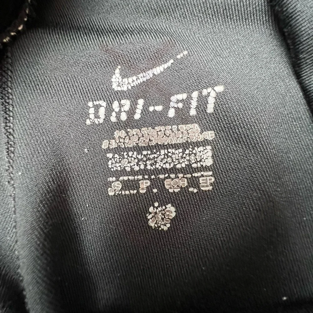 Nike approximate measurements
